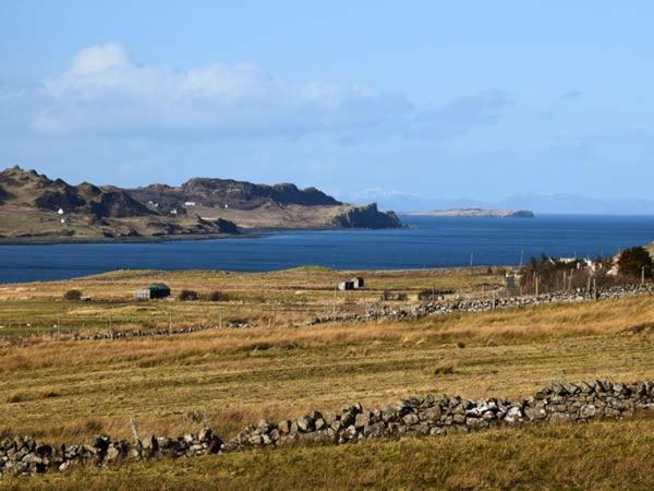 Amber'S Cottage Staffin Bagian luar foto